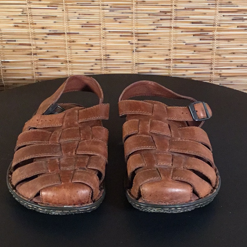 Born Crafted Footwear Unisex Size 10/44 M2625 CKC11 Tan-Brown